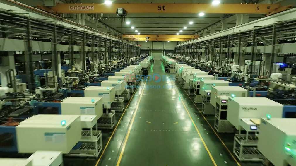 智能工厂无人车间自动化生产人工智能