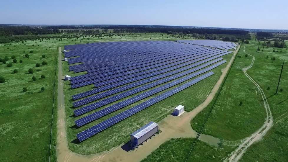 航拍太阳能光伏发电