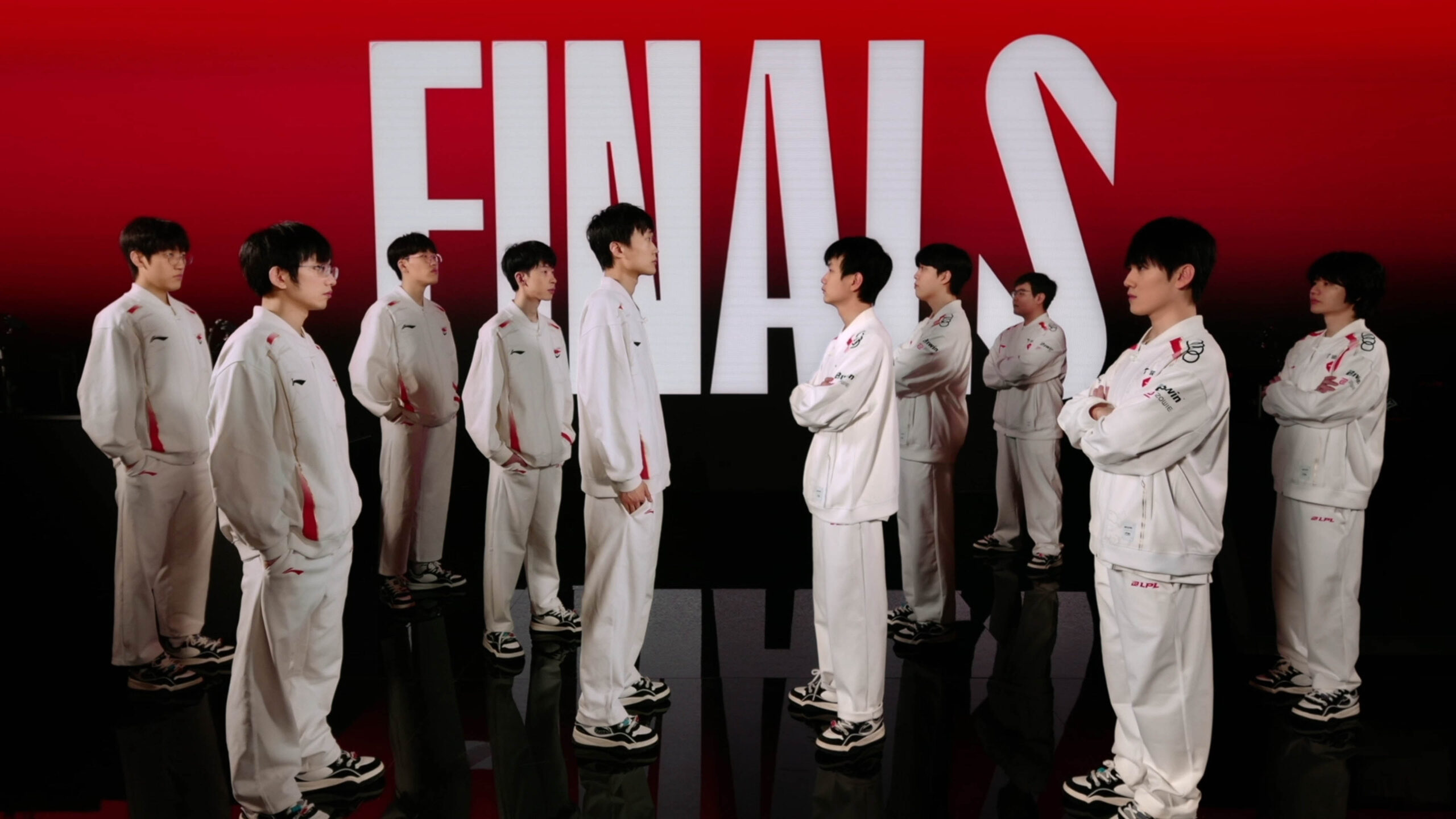 LPL春季赛决赛宣传片丨战斗一触即发，勇者无畏竞巅峰