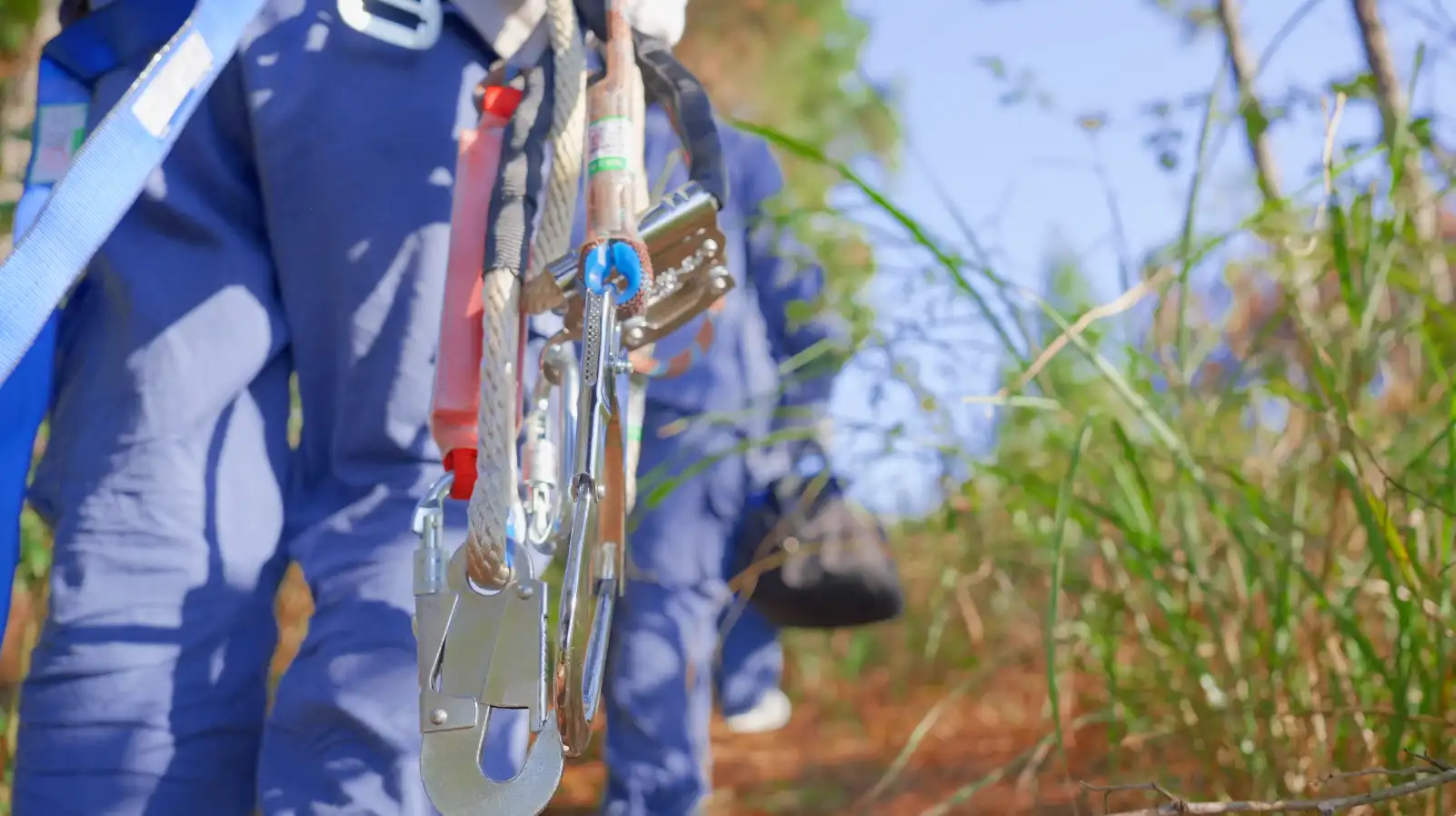 电网意向性镜头电网巡线电网电塔