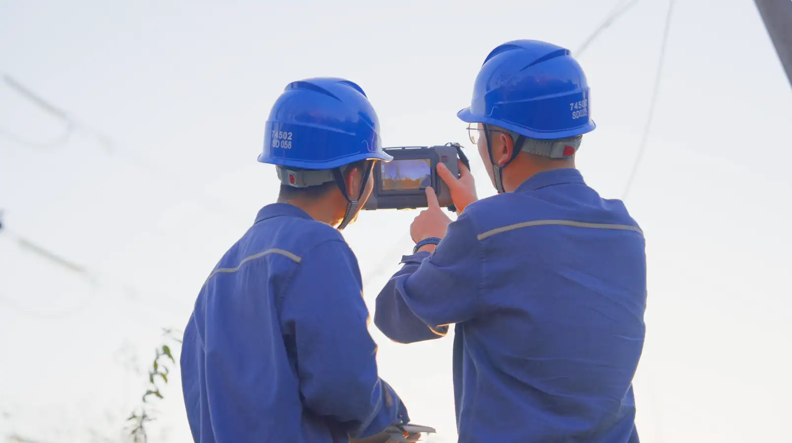 电网意向性镜头电网巡线电网电塔