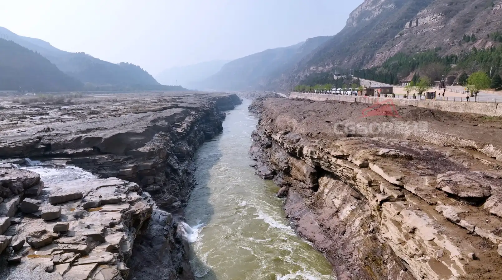 黄河壶口瀑布奔流A篇